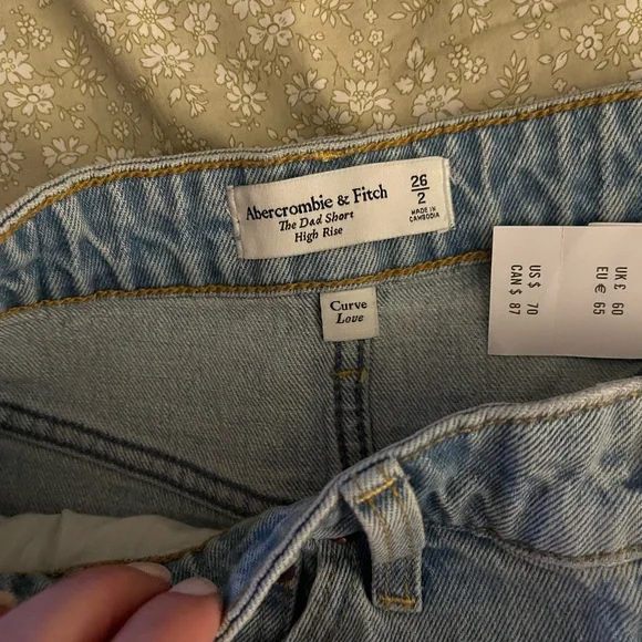 Abercrombie & Fitch Dad Shorts - Picture 5 of 5